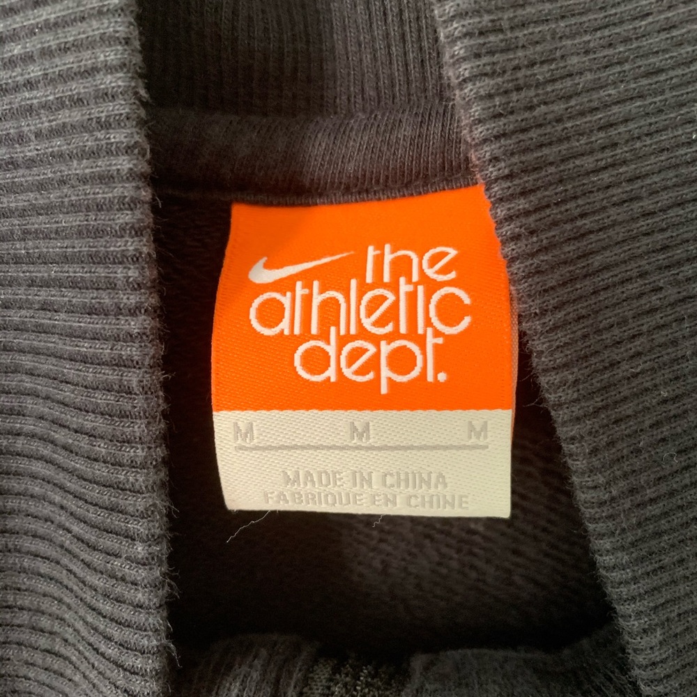 Nike zip-up jacket - Picture 2 of 2